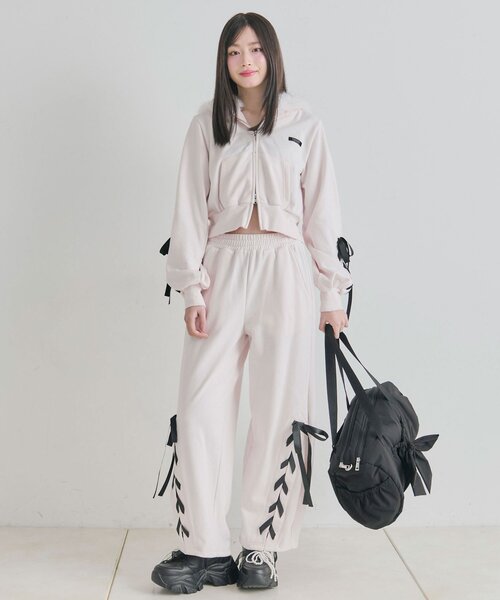 OLIVE des OLIVE(オリーブデオリーブ)の「【10色展開/軽量/大容量】BIGリボンキャリーオンボストンバッグ(ボストンバッグ・レディース・ブラック/サックスブルー/ピンク/ミント/イエロー/オフホワイト/グレー/その他/ドット/チェック・FREE)」の20枚目の写真