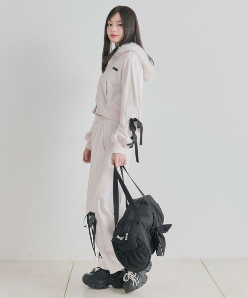 OLIVE des OLIVE(オリーブデオリーブ)の「【10色展開/軽量/大容量】BIGリボンキャリーオンボストンバッグ(ボストンバッグ・レディース・ブラック/サックスブルー/ピンク/ミント/イエロー/オフホワイト/グレー/その他/ドット/チェック・FREE)」の21枚目の写真