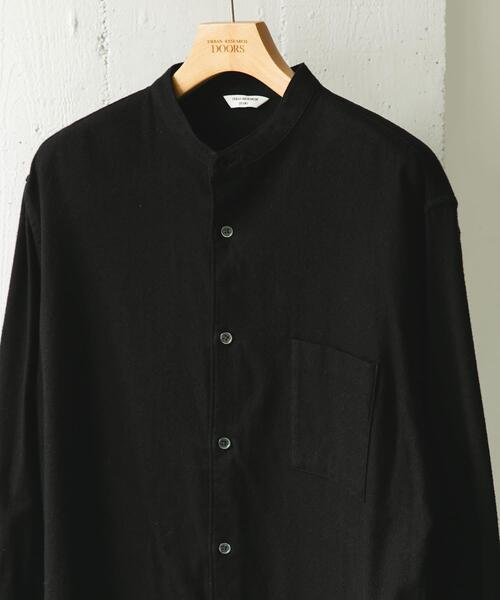 URBAN RESEARCH DOORS(アーバンリサーチドアーズ)の「防シワ起毛ネルバンドカラーシャツ(シャツ/ブラウス・メンズ・チェック/モカ/ブラック系その他/チャコールグレー・LARGE/MEDIUM)」の3枚目の写真