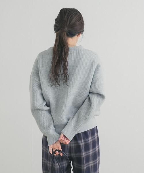 URBAN RESEARCH DOORS（アーバンリサーチドアーズ）の「針抜きダブルフェイスニット（ニット/セーター・レディース・ライトグレー/ピンク/オフホワイト・FREE）」の14枚目の写真