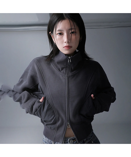 ZENDUST（ジェンダスト）の「Bremen Track Zip-up - 4COL（ブルゾン・レディース・チャコール/PINK/ブラック/カーキ・SMALL/MEDIUM）」の2枚目の写真