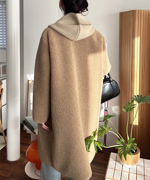 STYLEBLOCK（スタイルブロック）の「フード付きボアロングコート（ムートンコート・レディース・ブラック/ブラウン/ベージュ・FREE）」の12枚目の写真