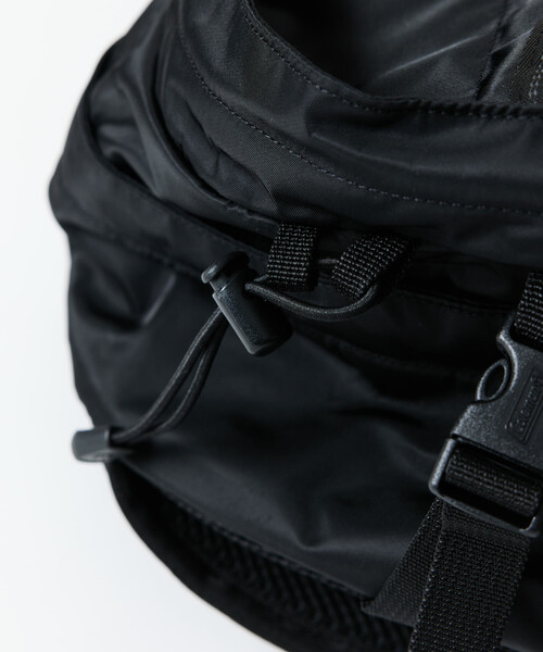 COLEMAN（コールマン）の「Coleman/コールマン 別注 WALKER 33 /ウォーカー 33（バックパック/リュック・メンズ・ブラック・ONE SIZE）」の10枚目の写真