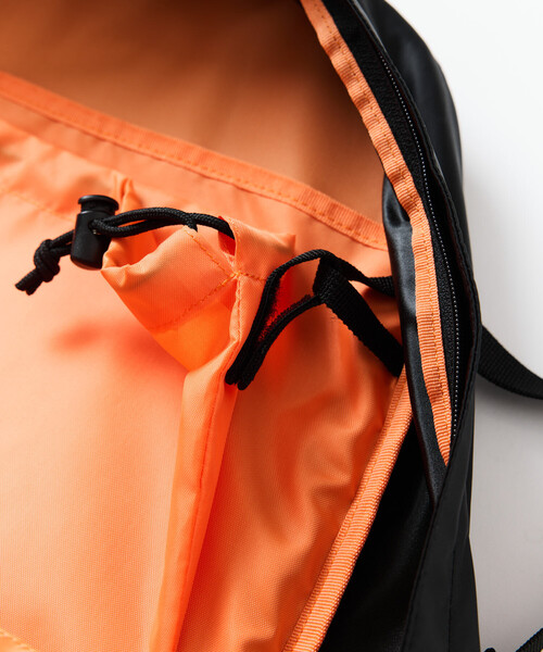 COLEMAN（コールマン）の「Coleman/コールマン 別注 WALKER 33 /ウォーカー 33（バックパック/リュック・メンズ・ブラック・ONE SIZE）」の13枚目の写真