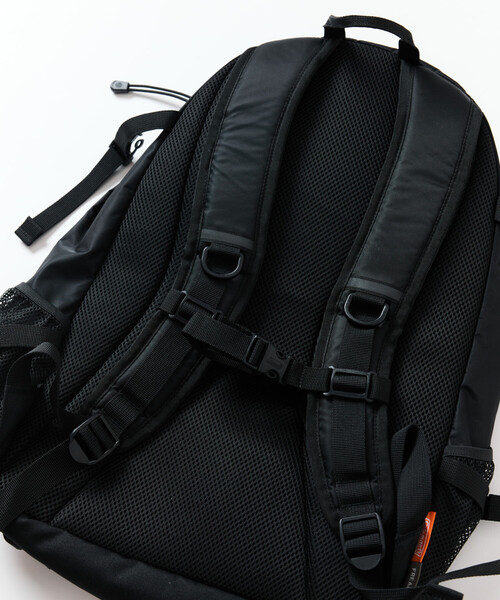 COLEMAN（コールマン）の「Coleman/コールマン 別注 WALKER 33 /ウォーカー 33（バックパック/リュック・メンズ・ブラック・ONE SIZE）」の15枚目の写真