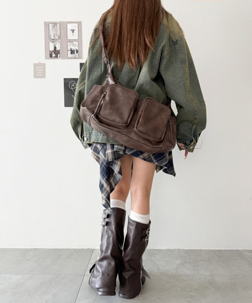 WEGO（ウィゴー）の「WEGO/立体2ポケットBIGショルダー（ショルダーバッグ・レディース・ブラウン/ホワイト/ブラック・FREE）」の19枚目の写真