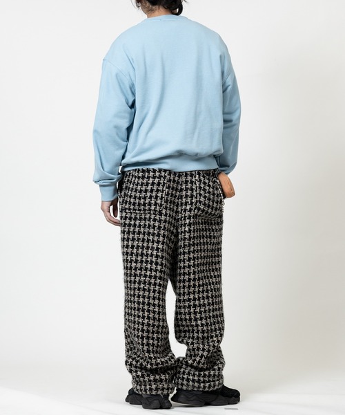 JOHN'S CLOSET（ジョンズクローゼット）の「【13】チェックワッペン ボックスシルエット トレーナー（スウェット・メンズ・グレー/ブラック/サックスブルー・MEDIUM/LARGE）」の21枚目の写真