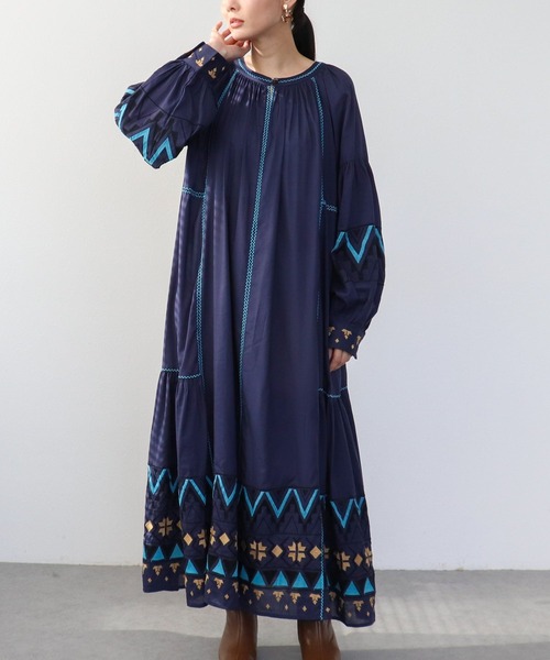 Three Four Time（ｽﾘｰﾌｫｰﾀｲﾑ）の「コットンレーヨン刺繍ワンピース（ワンピース・レディース・オフホワイト/グリーン/ネイビー・FREE）」の3枚目の写真