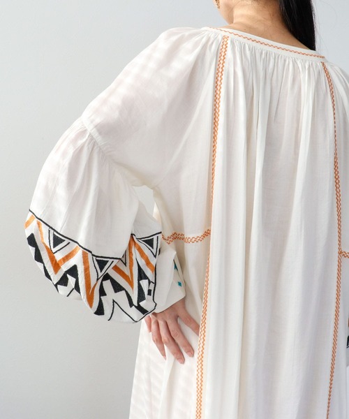 Three Four Time（ｽﾘｰﾌｫｰﾀｲﾑ）の「コットンレーヨン刺繍ワンピース（ワンピース・レディース・オフホワイト/グリーン/ネイビー・FREE）」の7枚目の写真