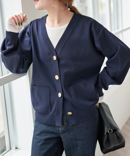 Spick & Span(スピックアンドスパン)の「《一部店舗+WEB限定》ウォッシャブルVネックカーディガン(カーディガン/ボレロ・レディース・ブラック/ブラウン/ホワイト/ネイビー・FREE)」の4枚目の写真