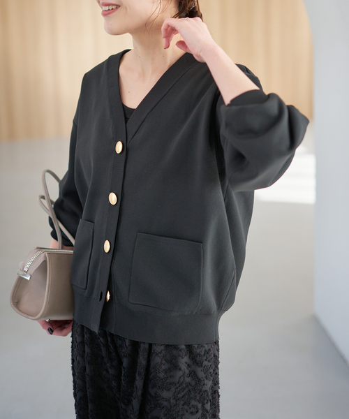 Spick & Span(スピックアンドスパン)の「《一部店舗+WEB限定》ウォッシャブルVネックカーディガン(カーディガン/ボレロ・レディース・ブラック/ブラウン/ホワイト/ネイビー・FREE)」の6枚目の写真