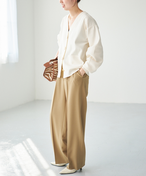 Spick & Span(スピックアンドスパン)の「《一部店舗+WEB限定》ウォッシャブルVネックカーディガン(カーディガン/ボレロ・レディース・ブラック/ブラウン/ホワイト/ネイビー・FREE)」の15枚目の写真