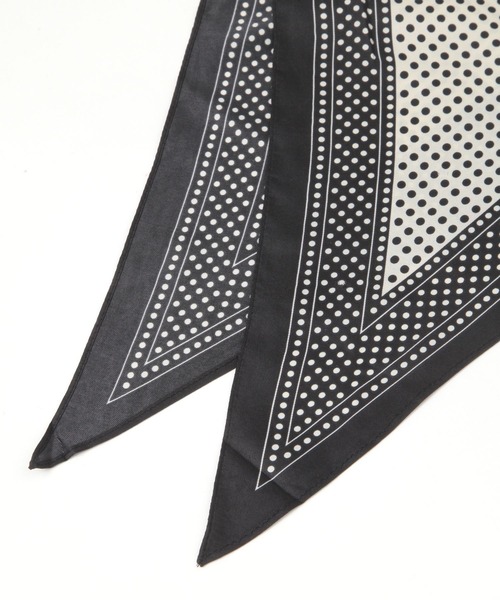 LEPSIM(レプシィム)の「三角スカーフ 645197(バンダナ/スカーフ・レディース・イエロー/ブラック/アイボリー/ブラウン/レッド・ONE SIZE)」の12枚目の写真