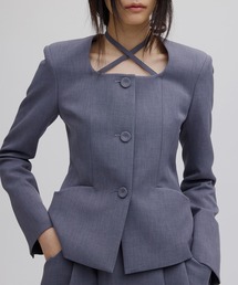 Ameri（アメリ）の「2WAY SQUARE NECK CROP JACKET（ノーカラージャケット）」