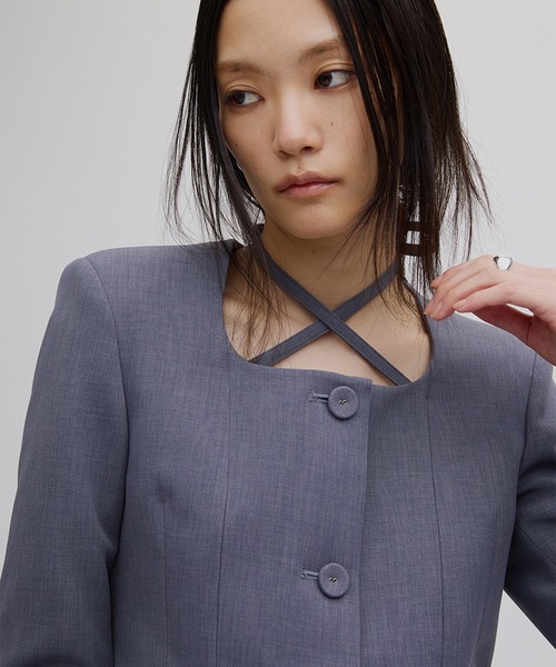 Ameri（アメリ）の「2WAY SQUARE NECK CROP JACKET（ノーカラージャケット・レディース・ネイビー/グレー・MEDIUM/SMALL/X-SMALL）」の4枚目の写真