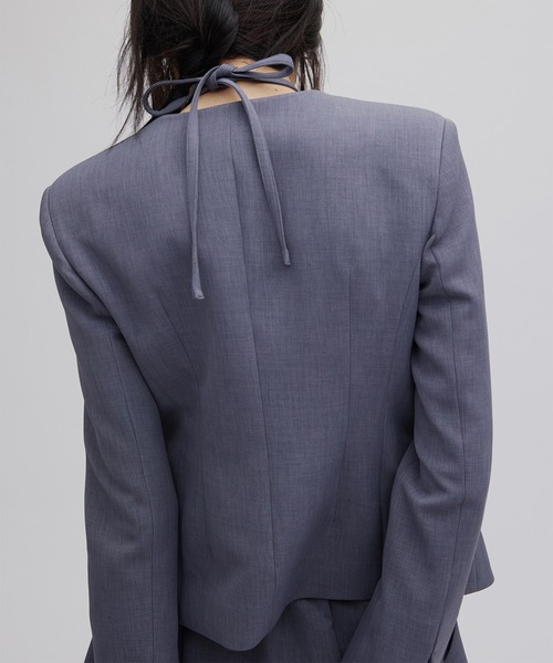 Ameri（アメリ）の「2WAY SQUARE NECK CROP JACKET（ノーカラージャケット・レディース・ネイビー/グレー・MEDIUM/SMALL/X-SMALL）」の5枚目の写真