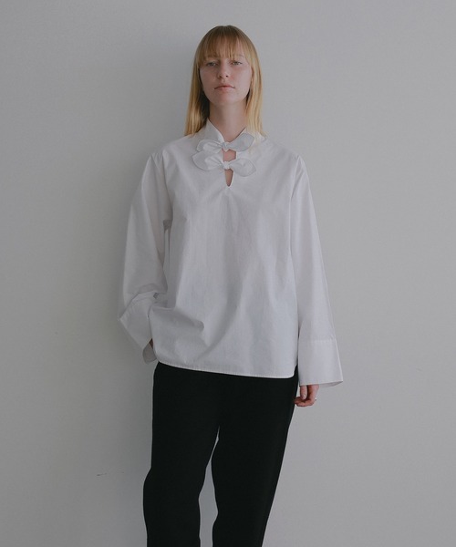 MANOF(マノフ)の「DOUBLE BOW DESIGN SHIRT(シャツ/ブラウス・レディース・ストライプ/ブラック/ホワイト・F)」の6枚目の写真