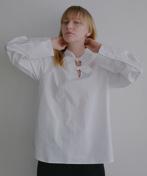 MANOF(マノフ)の「DOUBLE BOW DESIGN SHIRT(シャツ/ブラウス・レディース・ストライプ/ブラック/ホワイト・F)」の4枚目の写真