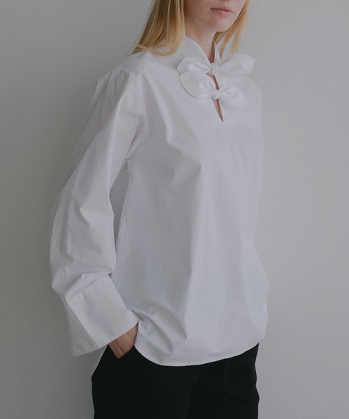 MANOF(マノフ)の「DOUBLE BOW DESIGN SHIRT(シャツ/ブラウス・レディース・ストライプ/ブラック/ホワイト・F)」の8枚目の写真