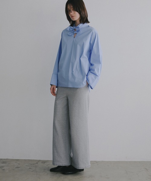 MANOF(マノフ)の「DOUBLE BOW DESIGN SHIRT(シャツ/ブラウス・レディース・ストライプ/ブラック/ホワイト・F)」の18枚目の写真