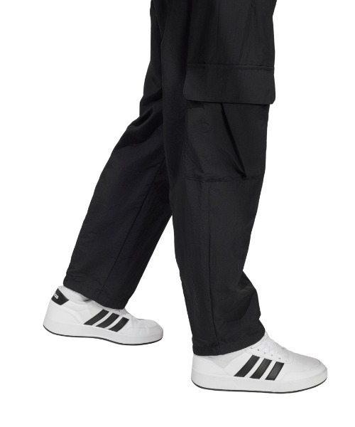 adidas(アディダス)の「アディダス adidas フューチャー アイコン カーゴ O字型 ロング レングス パンツ(カーゴパンツ・キッズ・ブラック/グリーン・120cm/130cm/140cm/150cm/160cm)」の8枚目の写真