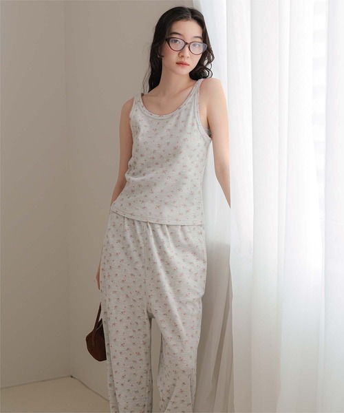 miette(ミエット)の「花柄ワッフルキャミセットアップ(セットアップ・レディース・グレー/ネイビー/ホワイト・L/M/S)」の12枚目の写真