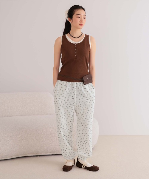 miette(ミエット)の「花柄ワッフルキャミセットアップ(セットアップ・レディース・グレー/ネイビー/ホワイト・L/M/S)」の9枚目の写真