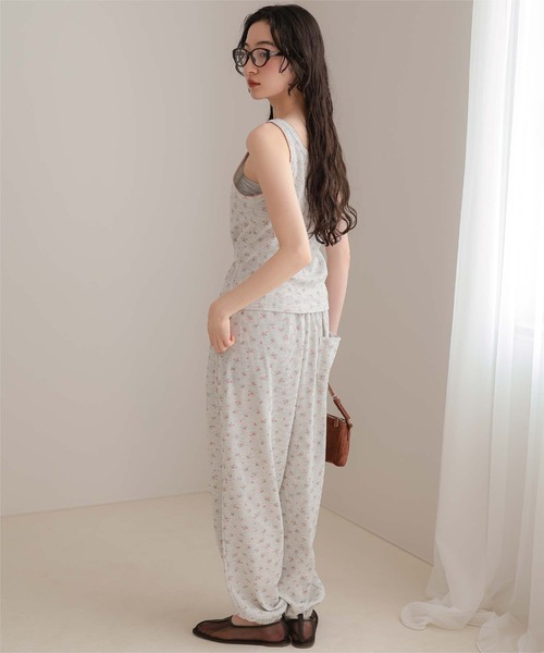miette(ミエット)の「花柄ワッフルキャミセットアップ(セットアップ・レディース・グレー/ネイビー/ホワイト・L/M/S)」の14枚目の写真