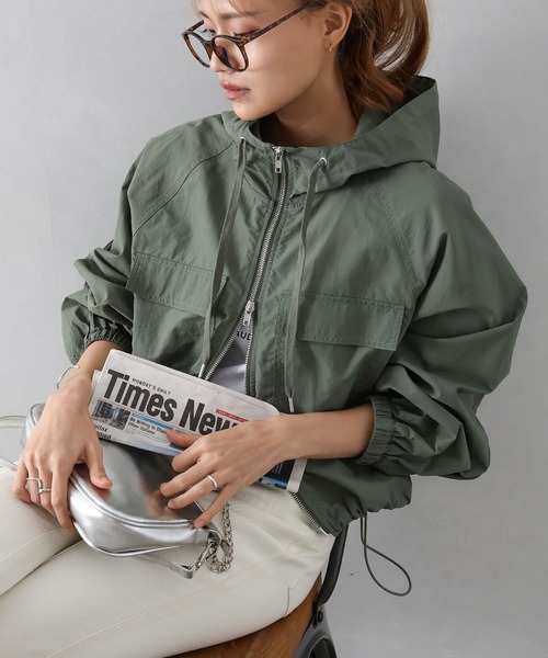 SpRay(スプレイ)の「ナイロンダブルZIPフードブルゾン(マウンテンパーカー・レディース・ホワイト/ブラック/ライトカーキ・FREE)」の1枚目の写真