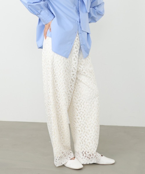 Bab（バブ）の「【選べるサイズ展開】刺繍フラワーパンツ（その他パンツ・レディース・ブラック/オフホワイト・S/M）」の6枚目の写真