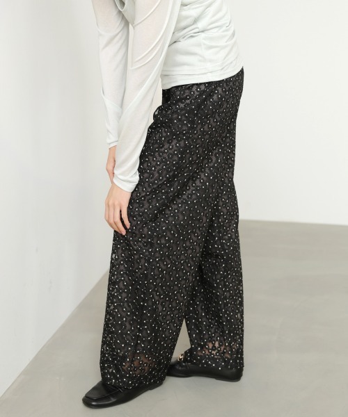 Bab（バブ）の「【選べるサイズ展開】刺繍フラワーパンツ（その他パンツ・レディース・ブラック/オフホワイト・S/M）」の17枚目の写真