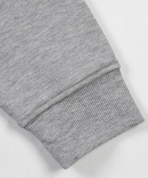 HANGTEN（ハンテン）の「【HANGTEN/ハンテン】ミニ裏毛ワンポイント刺繍トレーナースウェット クルーネック サーフ カジュアル ストリート（スウェット・メンズ・アイボリー/グレー/ブラック/ネイビー・MEDIUM/LARGE/X-LARGE）」の8枚目の写真