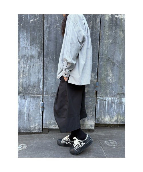 SHINYAKOZUKA（シンヤコヅカ）の「BAGGY SHORTS(ISSUE#8)（その他パンツ・メンズ・Beige/ブラック・SMALL/LARGE/MEDIUM）」の6枚目の写真