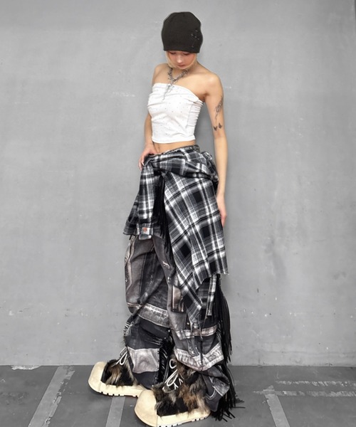 Never mind the XU(ネバーマインドザエックスユー)の「【Never mind the XU】rhinestone tubetops / 【ネバーマインド ザ エックスユー】ラインストーンチューブトップス(チューブトップ・レディース・ホワイト/ブラック・ONE SIZE)」の15枚目の写真