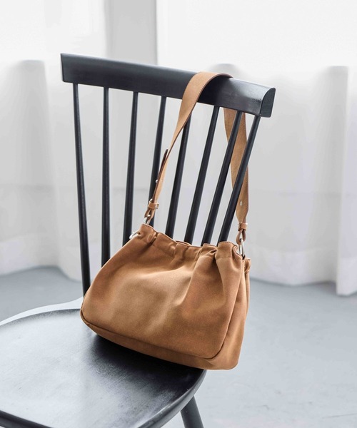 studio CLIP(スタディオクリップ)の「ロングハンドルギャザートートバッグ(トートバッグ・レディース・ブラック/その他1/ベージュ・FREE)」の3枚目の写真