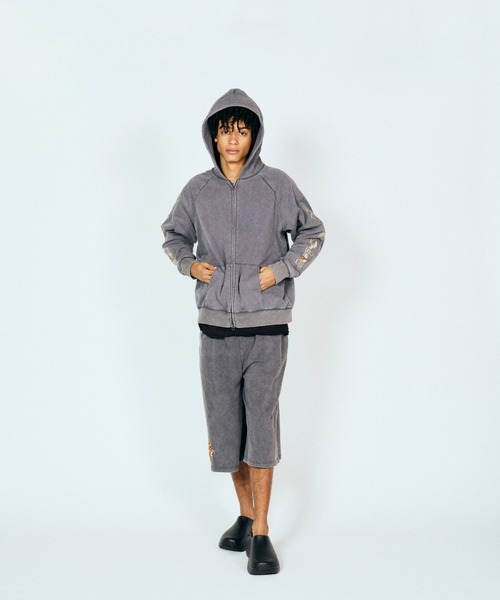 THRIFTY LOOK(スリフティールック)の「TRIFTY LOOK スリフティールック / EMBROIDERY ZIP-UP PARKA(パーカー・メンズ・ブラック/グレー・MEDIUM/LARGE/SMALL)」の2枚目の写真