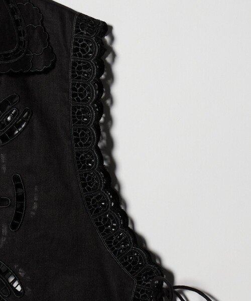 dahl'ia（ダリア）の「＜dahl’ia＞カットワーク ベスト（ベスト・レディース・ホワイト/ブラック・FREE）」の5枚目の写真