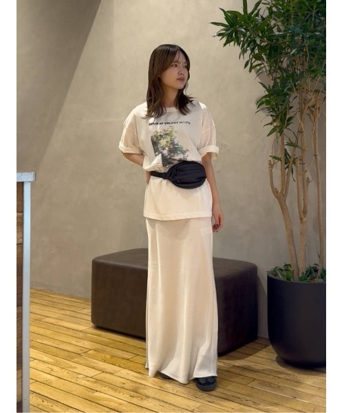 JEANASIS(ジーナシス)の「【選べる着丈】brightフォトコラージュボートネックプリントTEE/668750(Tシャツ/カットソー・レディース・ブラック/ホワイト/チャコールグレー・SMALL/LARGE)」の9枚目の写真