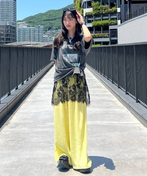 JEANASIS(ジーナシス)の「【選べる着丈】brightフォトコラージュボートネックプリントTEE/668750(Tシャツ/カットソー・レディース・ブラック/ホワイト/チャコールグレー・SMALL/LARGE)」の15枚目の写真