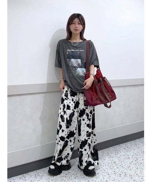 JEANASIS(ジーナシス)の「【選べる着丈】brightフォトコラージュボートネックプリントTEE/668750(Tシャツ/カットソー・レディース・ブラック/ホワイト/チャコールグレー・SMALL/LARGE)」の16枚目の写真