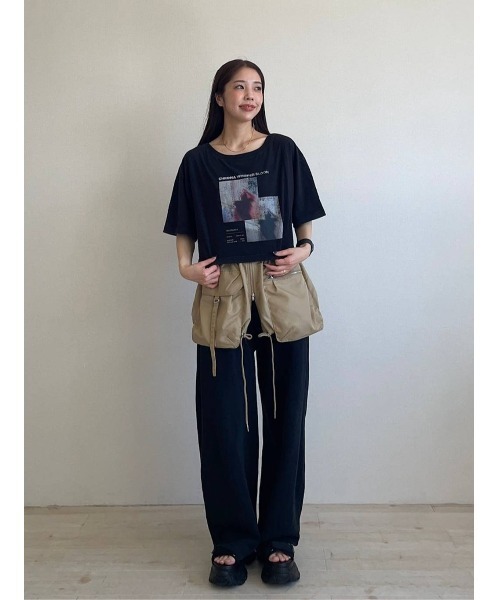 JEANASIS(ジーナシス)の「【選べる着丈】brightフォトコラージュボートネックプリントTEE/668750(Tシャツ/カットソー・レディース・ブラック/ホワイト/チャコールグレー・SMALL/LARGE)」の11枚目の写真