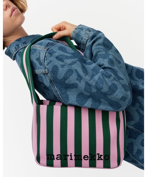 marimekko(マリメッコ)の「Merirosvo / Knitted Shoulderbag(ショルダーバッグ・レディース・ブルー/ピンク系その他・FREE)」の8枚目の写真