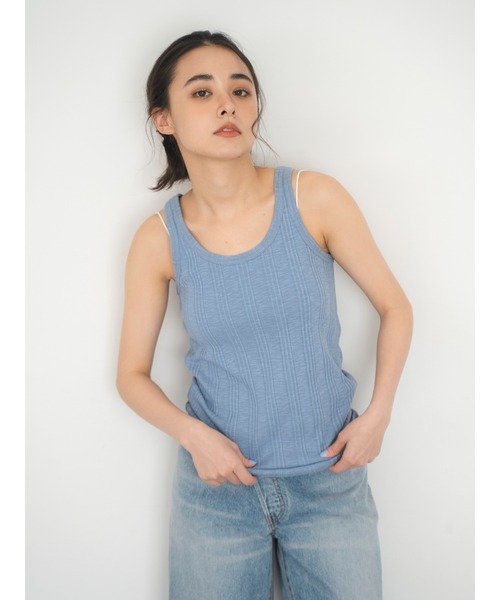 Ungrid（アングリッド）の「ランダムテレコタンクトップ（Tシャツ/カットソー・レディース・オフホワイト/チャコールグレー/ブルー/レッド/モカ/パープル・FREE）」の20枚目の写真