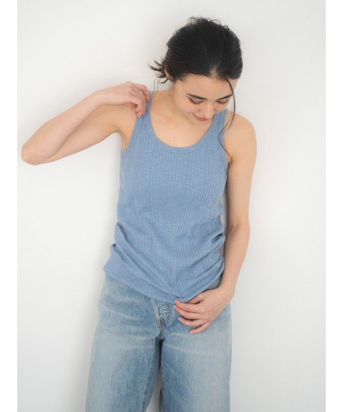 Ungrid（アングリッド）の「ランダムテレコタンクトップ（Tシャツ/カットソー・レディース・オフホワイト/チャコールグレー/ブルー/レッド/モカ/パープル・FREE）」の21枚目の写真