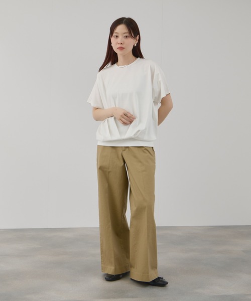 Mac-House(マックハウス)の「FreeNature クルーネック ドルマンTシャツ(Tシャツ/カットソー・レディース・チャコールグレー/グレイッシュベージュ/ホワイト/イエロー・M/L)」の6枚目の写真