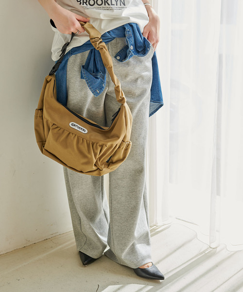 CROSS FUNCTION(クロスファンクション)の「OUTDOOR Wide Egg Shoulder Bagワイドエッグショルダーバッグ【CROSS FUNCTION/クロスファンクション】(ショルダーバッグ・レディース・ベージュ/ブラック・FREE)」の6枚目の写真