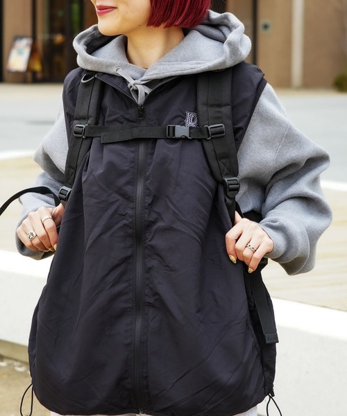 Dickies(ディッキーズ)の「【DICKIES/ディッキーズ】ホールドベルトデイバッグ 容量約26L(バックパック/リュック・メンズ・ブラック・FREE)」の7枚目の写真