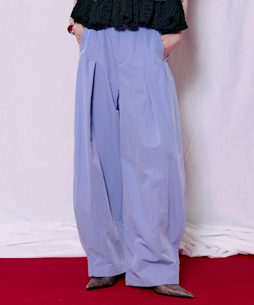 MAISON SPECIAL（メゾンスペシャル）の「【2026SUMMER PRE-ORDER】Tuck Cocoon Color Pants/タックコクーンカラーパンツ（その他パンツ・レディース・ホワイト/パープル/カーキ/ブラック・38/36）」の6枚目の写真