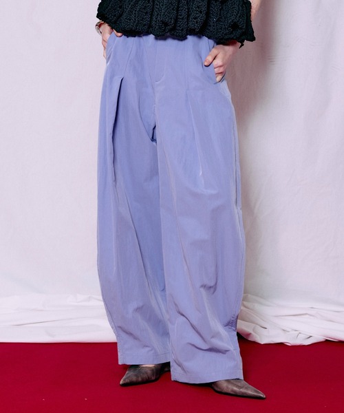 MAISON SPECIAL（メゾンスペシャル）の「【2026SUMMER PRE-ORDER】Tuck Cocoon Color Pants/タックコクーンカラーパンツ（その他パンツ・レディース・ホワイト/パープル/カーキ/ブラック・38/36）」の7枚目の写真