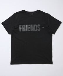 VLONE（ヴィーロン）の「限定展開 VLONE/ヴィーロン CLASSIC LOGO-FRIENDS TEE（Tシャツ/カットソー）」